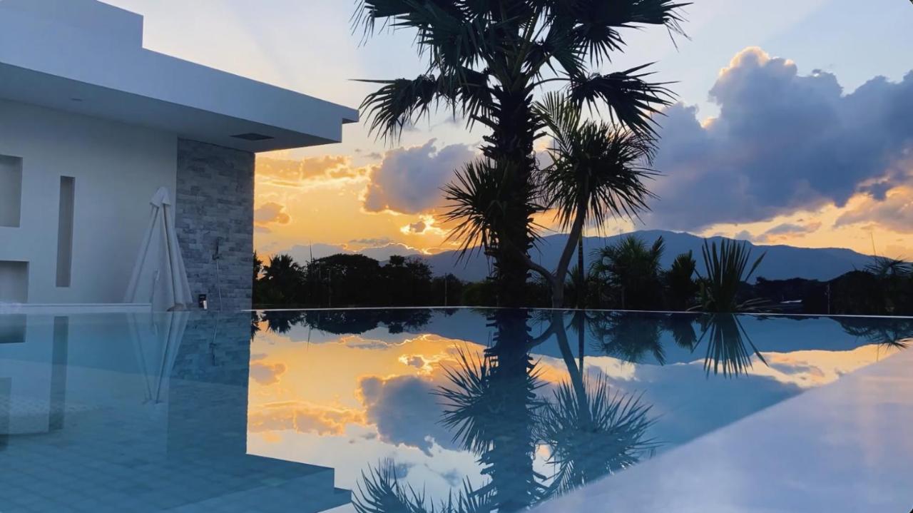 Palm Villa - Award Winning Modern Luxury & Exclusive Villa Resort Chiang Mai Dış mekan fotoğraf